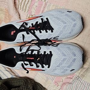 Brooks hyperion gts2 shoes size 10.5 new